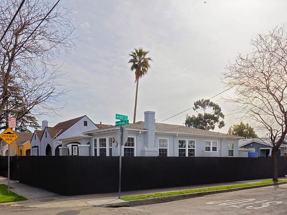 4th image of 8001 Hillside St