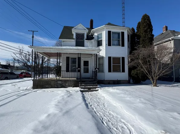 1329 Carr St, Sandusky, OH 44870