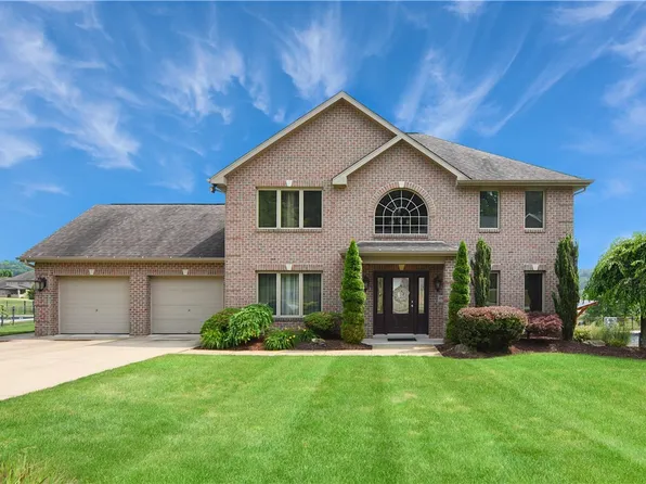 11922 Waterford Dr, North Huntingdon, PA 15642