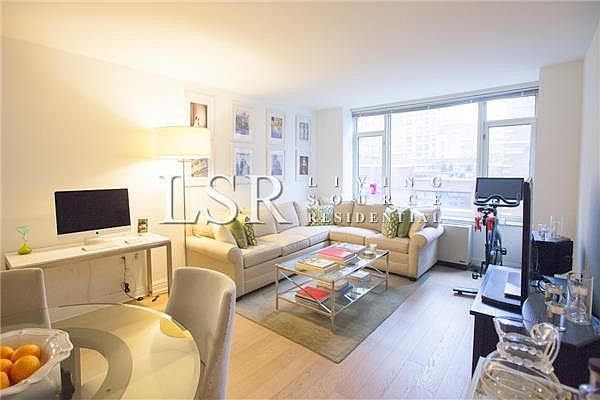 1st image of 325 N End Ave APT 15G