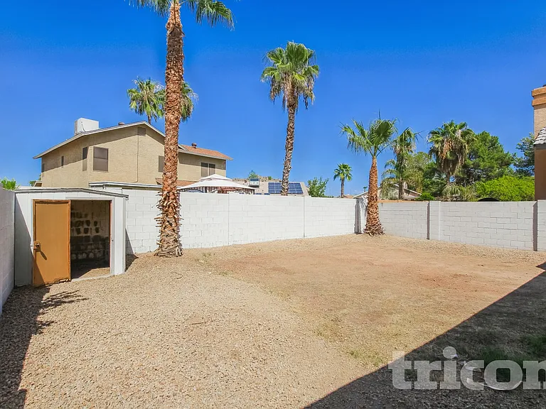 1464 E Rosemonte Dr — Photo 15