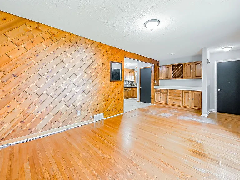28783 Leona St — Photo 4