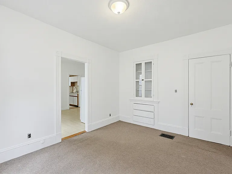 30 Stone Ave #30 — Photo 13