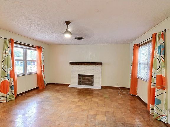 3rd image of 1025 21st Ct