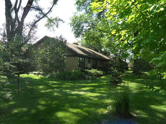 3rd image of 433 N Ash Ave
