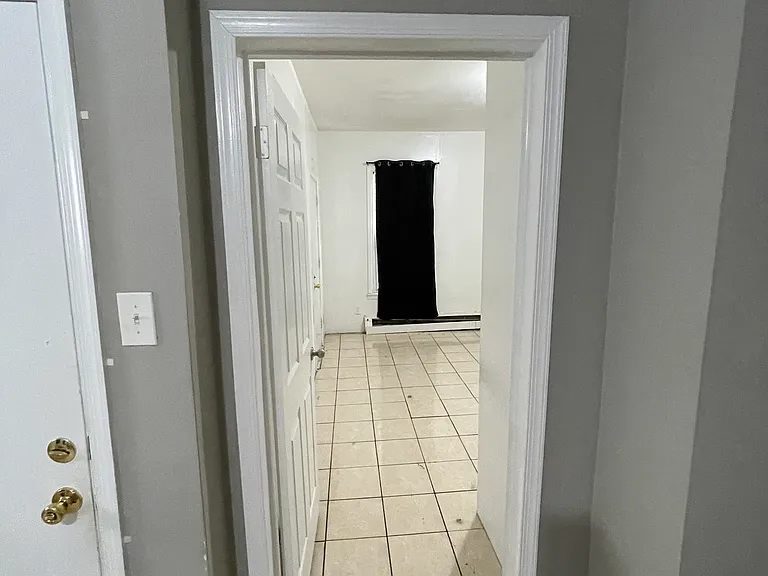 Door to main bedroom