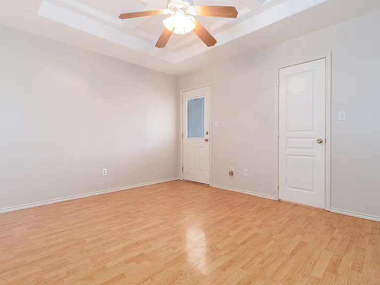 1303 W Fig Ave #1 — Photo 9