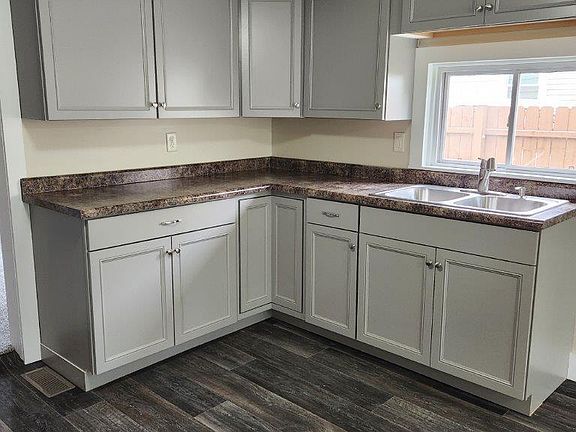 3rd image of 227 E Gertrude St