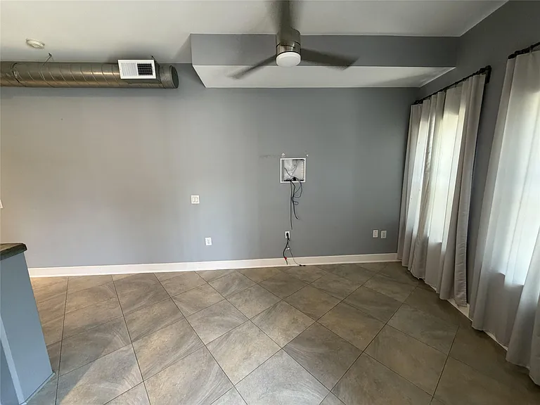 1011 Studemont St #101 — Photo 6