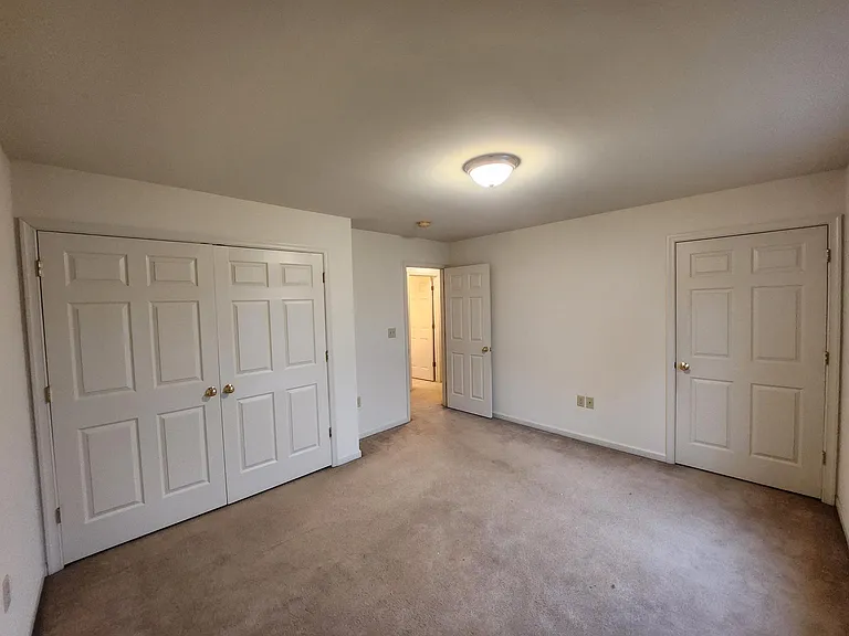 Primary Bedroom w/2 Closets