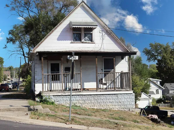 6324 S Adams St, Bartonville, IL 61607