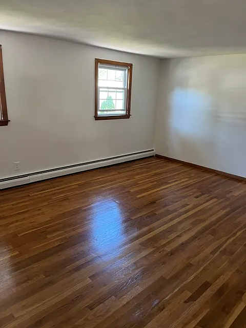 2 bed, 900 sqft, $1,800 — Photo 3