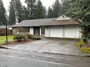 18695 SW Benfield Ave, Lake Oswego, OR 97035