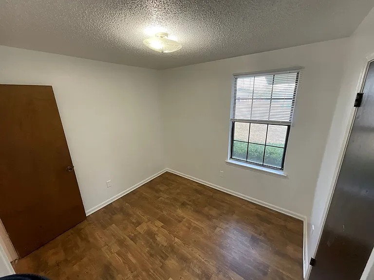 4229 Village Ct — Photo 5