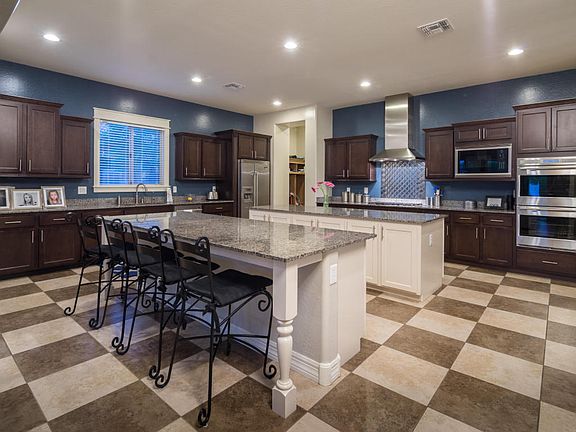 2nd image of 3722 E Encanto St