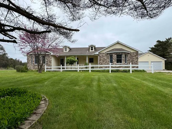 3201 E Long Lake Rd, Harrison, MI 48625