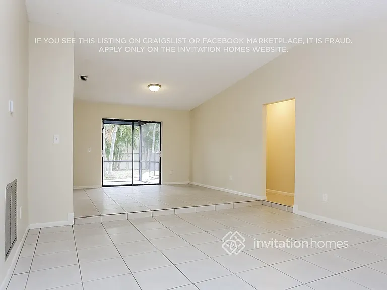 4915 SW 12th St — Photo 5