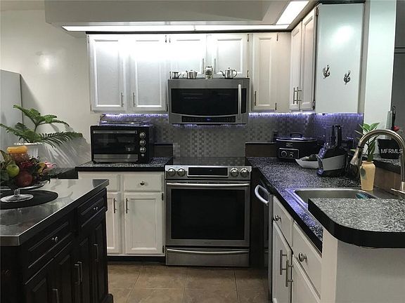 2nd image of 366 Blue Bayou Dr