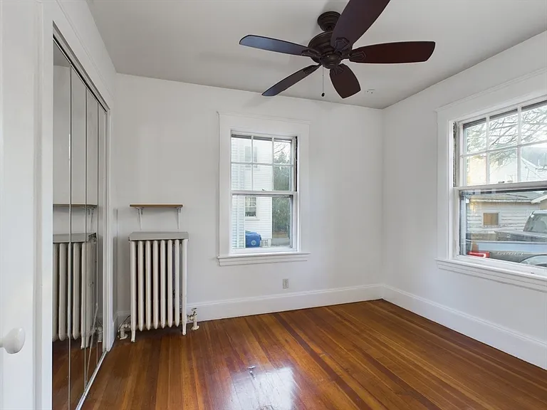 25 Rowe St #1 — Photo 9