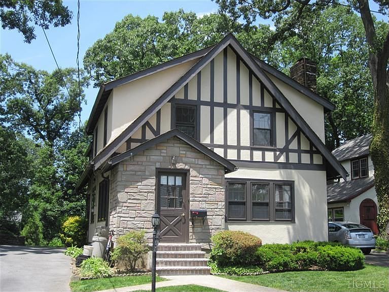 1st image of 27 Kingston Ave