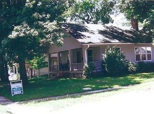 800 S Main St, Windsor, MO 65360