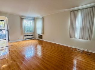 5332 187th St, Fresh Meadows, NY 11365