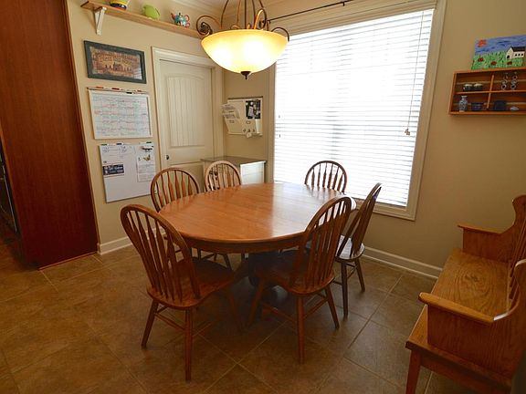 5th image of 5943 Windsor Oak Cir