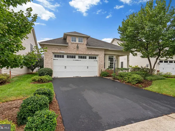 44357 Sunset Maple Dr, Ashburn, VA 20147
