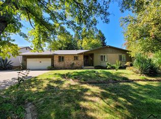 7561 Roosevelt Ave, Los Molinos, CA 96055