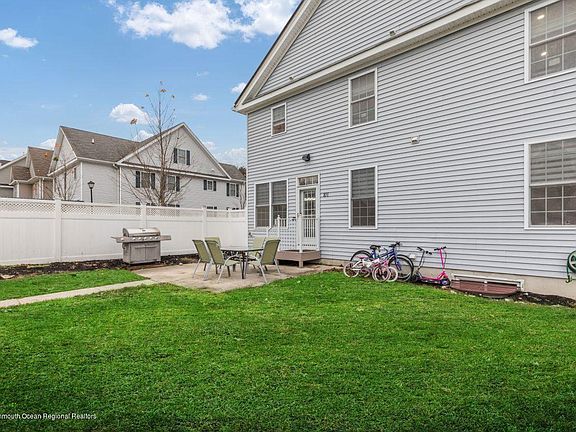 2nd image of 101 Canary Dr