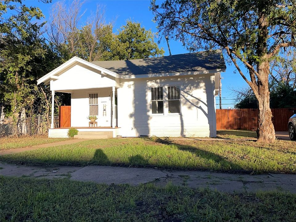 1st image of 725 Poplar St