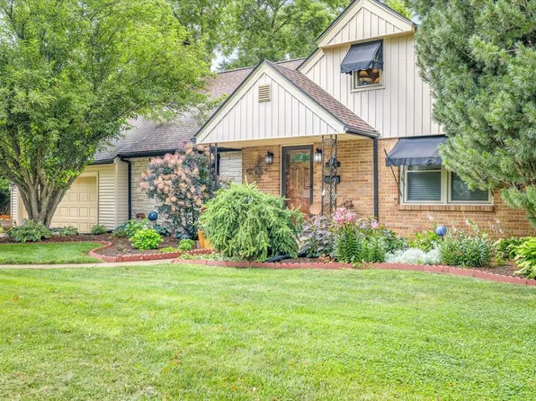 1424 Lundvall Ave, Rockford, IL 61107