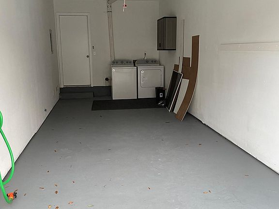 4th image of 5001 Grande Dr APT 323