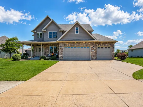 9723 Elle Ave, Saint John, IN 46373