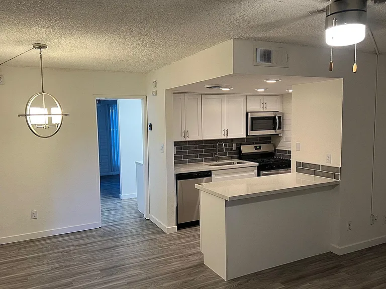 Diamond Kitchen