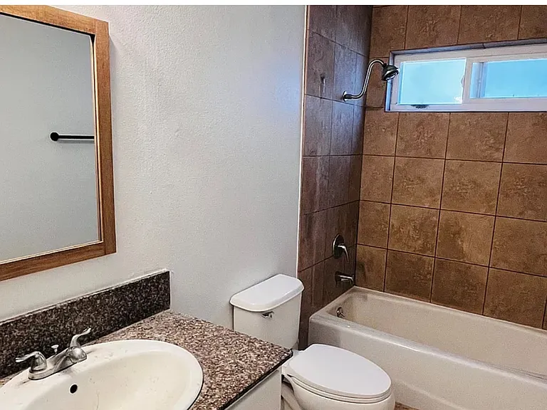 17082 Emerald Ln #B — Photo 8