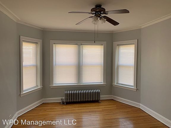 3rd image of 7600 S South Shore Dr APT 3