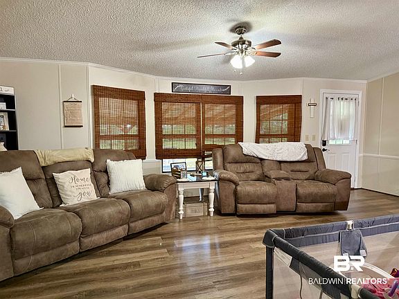 2nd image of 7577 Ridge Rd