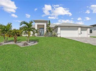 1238 SW 18th Ave, Cape Coral, FL 33991
