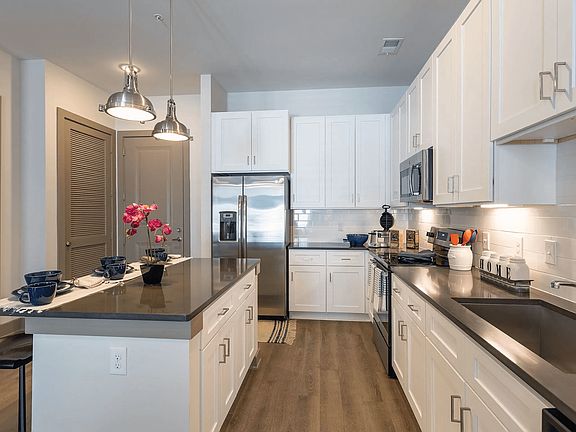 2nd image of 202 Promenade Vista St #2311