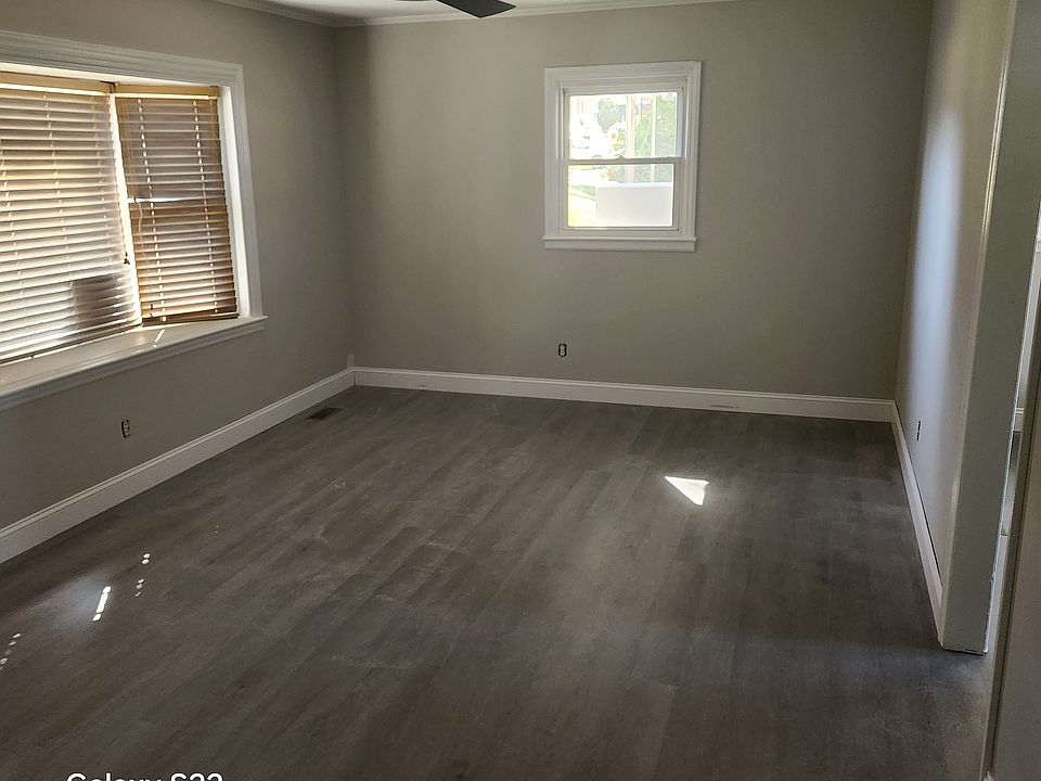 2nd image of 2244 Cedar Oak Cir