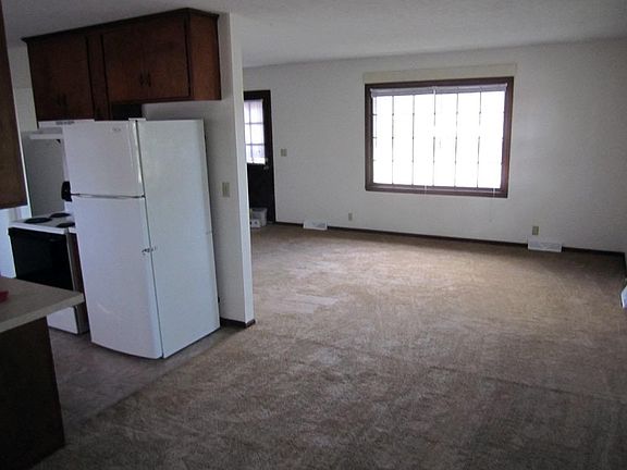5th image of 2913 Belle Haven Dr
