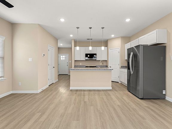 4th image of 2810 Armaan Way #2734