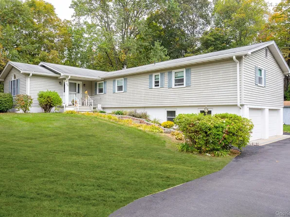 15 Russo Drive, Hopewell Junction, NY 12533