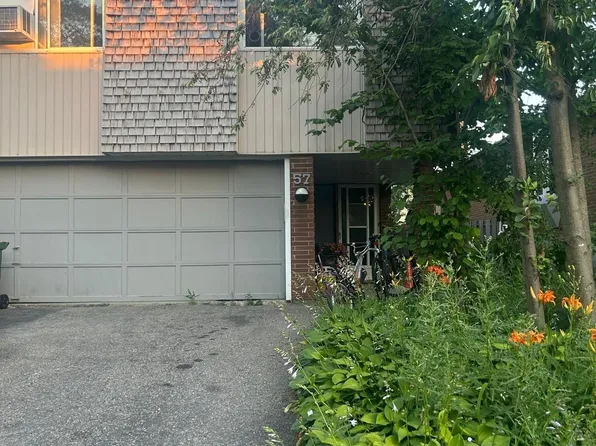 57 Lynch Rd, Toronto, ON M2J 2V6