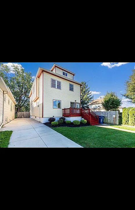 1st image of 21 Amber St #Lower