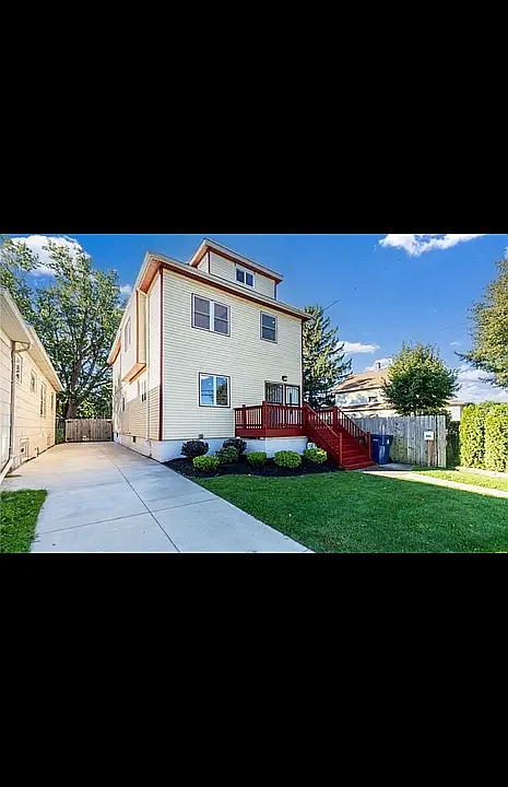 21 Amber St #1