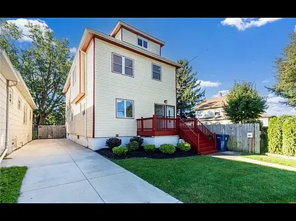 21 Amber St #Lower, Buffalo, NY 14220