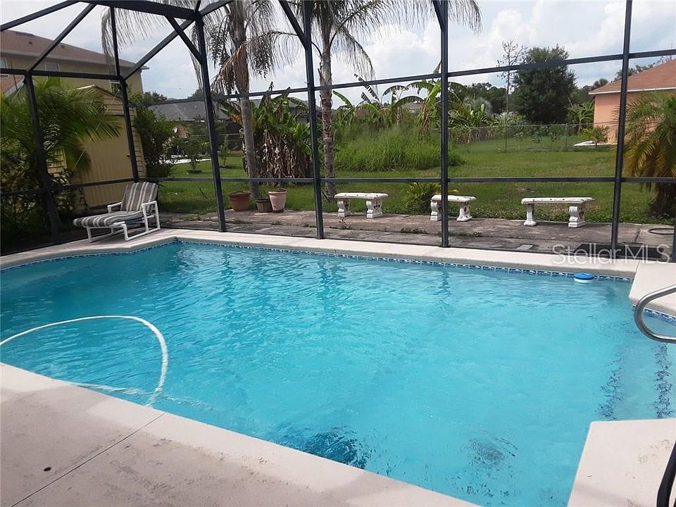 2nd image of 239 Bedford Dr