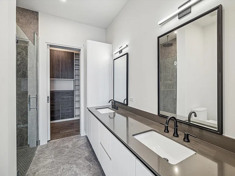 1711 Allen Pkwy #1806 — Photo 8